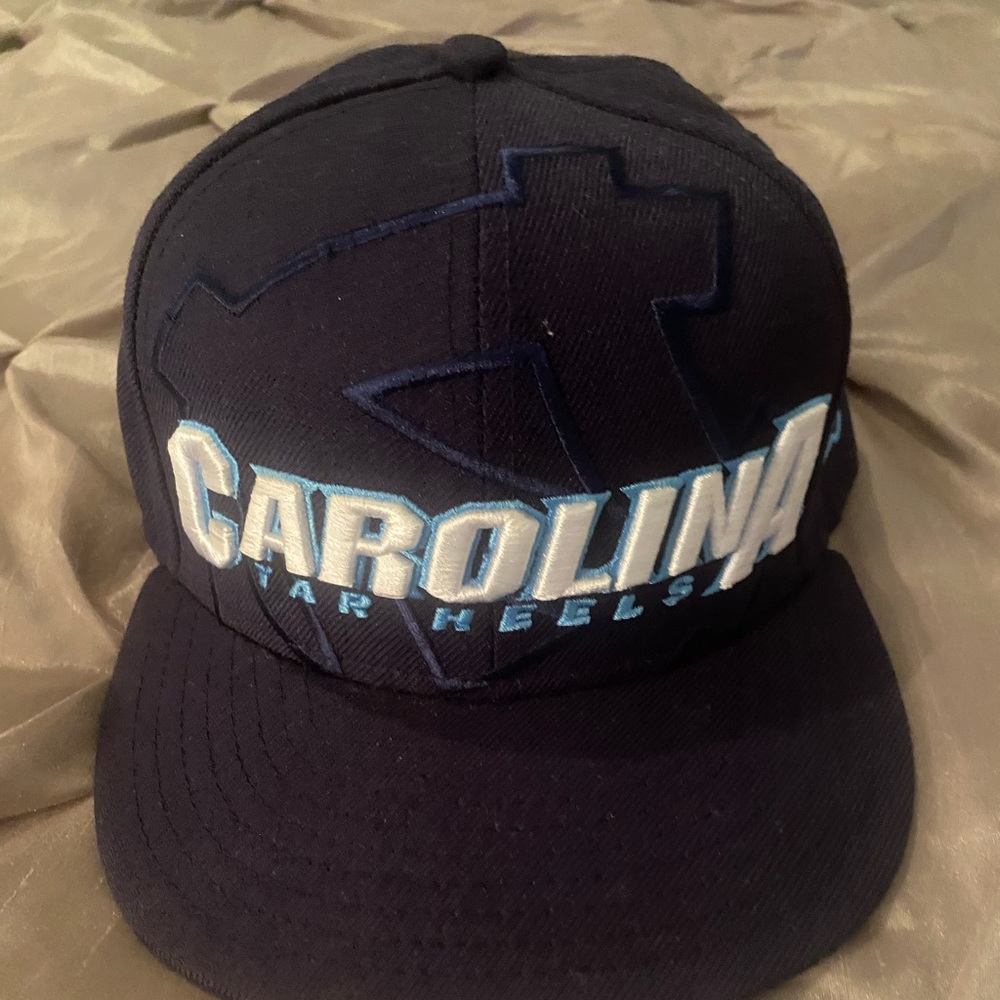 New Era UNC University of North Carolina Dark Blue Fitted Hat Size 7 1/2